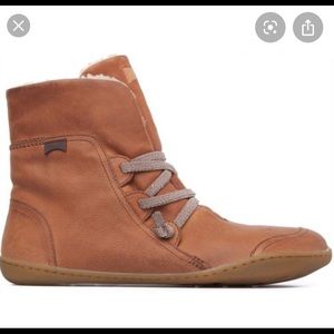 camper peu boot cami size 8, lightly worn!
